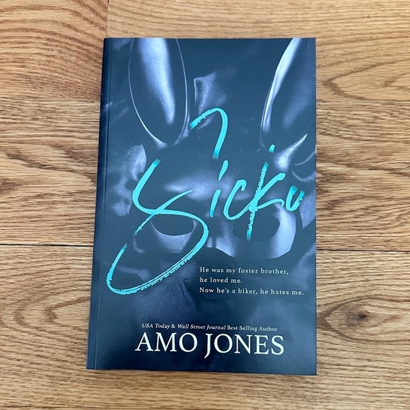 [SIGNED] Special Edition Cover of Sicko by Amo Jones - Picture 1 of 6